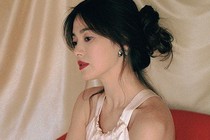 Song Hye Kyo lả lơi váy áo, đắt show sau ly hôn Song Joong Ki