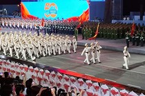 Người dân háo hức xem sơ duyệt diễu binh, diễu hành mừng Đại lễ 30/4
