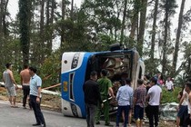 Tình trạng đăng kiểm xe khách bị lật khiến 3 người tử vong ở Tam Đảo