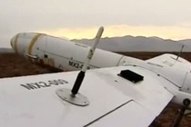 Iran ra mắt UAV Thần sấm tấn công tự sát