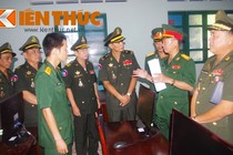 Sĩ quan Campuchia thăm Trường Sĩ quan thông tin Việt Nam