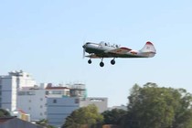 Máy bay Yak-52 Không quân Việt Nam bay khai xuân