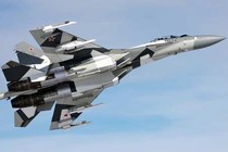 Khoảnh khắc tiêm kích Su-35S phóng tên lửa R-73