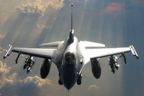 Việt Nam không nên mua chiến đấu cơ F-16, vì sao?