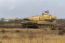 Siêu tăng Đức Leopard 2A7+ lần đầu tiên tới đất Trung Đông