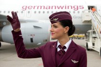 Ngắm đồng phục tiếp viên bắt mắt của hàng không Germanwings