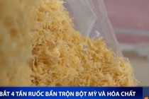 Ruốc bẩn trộn bột mỳ và hóa chất