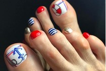 Mẫu nail cực chất cho các cô nàng sắp đi nghỉ mát