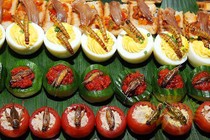 Những loại snack, bánh côn trùng cực dị bạn có dám thử