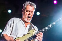 Eddie Van Halen qua đời vì ung thư vòm họng: Cách phòng bệnh ra sao?