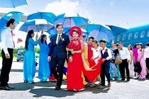 Thân thế khủng của thiếu gia thuê máy bay Vietnam Airline rước dâu