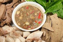 Nếu hay ăn lòng lợn tiết canh nhất định bạn phải đọc bài này