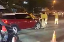 Vi phạm nồng độ cồn, tài xế không chấp hành, lao xe vào cảnh sát giao thông