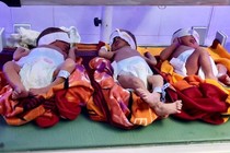 Sản phụ sinh 3 cùng trứng hiếm gặp sau 8 năm hiếm muộn