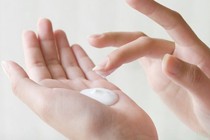 Vì sao lô kem bôi ngoài da Mộc Bì bị thu hồi toàn quốc?