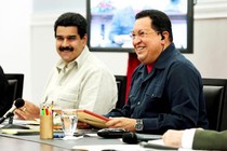  Tổng thống Venezuela hay ngủ qua đêm cạnh mộ Hugo Chavez