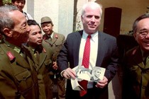 Mảnh ghép Việt Nam trong cuộc đời Thượng nghị sĩ Mỹ John McCain