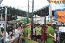 Hội chợ Container Chùa Láng: Quảng cáo và bể ''show'' đều hoành tráng!