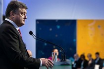 100 ngày: Phương Tây ủng hộ được gì cho ông Poroshenko?