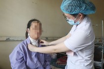 6 tiếng vét 100 hạch cho người phụ nữ ho kéo dài
