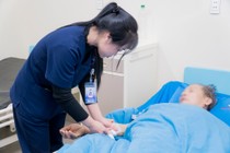 Đau bụng từng cơn, đi khám không ngờ ung thư trực tràng