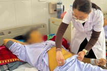 Suy gan cấp do tự dừng thuốc điều trị viêm gan B