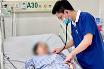Hôn mê sâu vì viêm tai giữa không điều trị dứt điểm