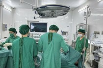 Đặt nội khí quản ống mềm cho người bệnh ung thư không há được miệng