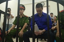 Dâm ô trẻ em, cán bộ ngân hàng nhận kết cục đắng