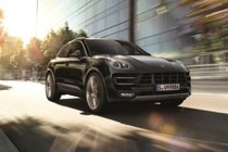 Cận cảnh Porsche Macan Turbo 4,4 tỷ đồng vừa về VN