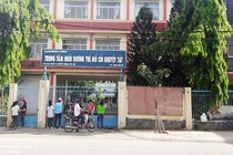 Khiển trách Phó GĐ trung tâm trẻ mồ côi chuyển sữa ra ngoài 