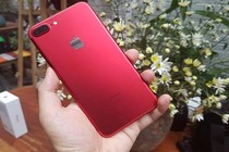 Hàng “nóng” iPhone 7 Plus đỏ vừa về Hà Nội có gì độc?