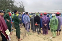 Vụ 3 học sinh đuối nước khi tắm biển: Tìm thấy thi thể cuối cùng