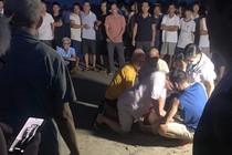 Đi tắm biển cùng cháu, người ông đuối nước thương tâm