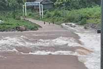 Quảng Bình: Nước lũ dâng cao, bản Ka Ai bị cô lập