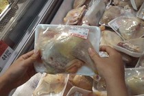 Vì sao gà Mỹ chỉ có giá 18.000 đồng/kg ở thị trường Việt?