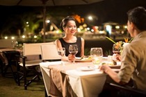 Vợ lặng lẽ làm điều này khiến chồng ngoại tình sợ tái mặt