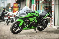 Cơn sốt Kawasaki Ninja 300 Special Edition vừa về Hà Nội