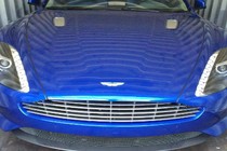 Aston Martin DB9 màu độc xuất hiện tại Việt Nam