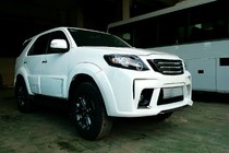 Toyota Fortuner độ bodykit hầm hố tại Việt Nam