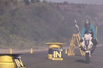 Màn drift đỉnh cao trên BMW S1000RR