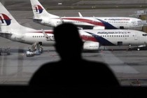 Máy bay Malaysia Airlines cháy động cơ, hạ cánh khẩn cấp