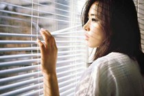 Chồng luôn đay nghiến chuyện lầm lỡ của vợ