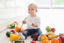 Bổ sung vitamin cho trẻ cần được thăm khám