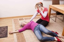 Sơ cứu đột quỵ không đúng, coi chừng “giết người không dao”