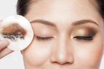 Dầu tẩy trang tốt hơn nước tẩy trang