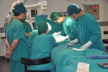 Bệnh nhi bị dị dạng bạch mạch