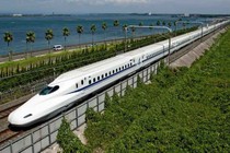 Xin đừng đua đòi, làm đường sắt cao tốc cực tốn kém!