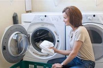 Máy xịn mà bụi vải vẫn bám vào quần áo