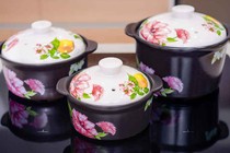 Nồi sứ nấu trên bếp từ